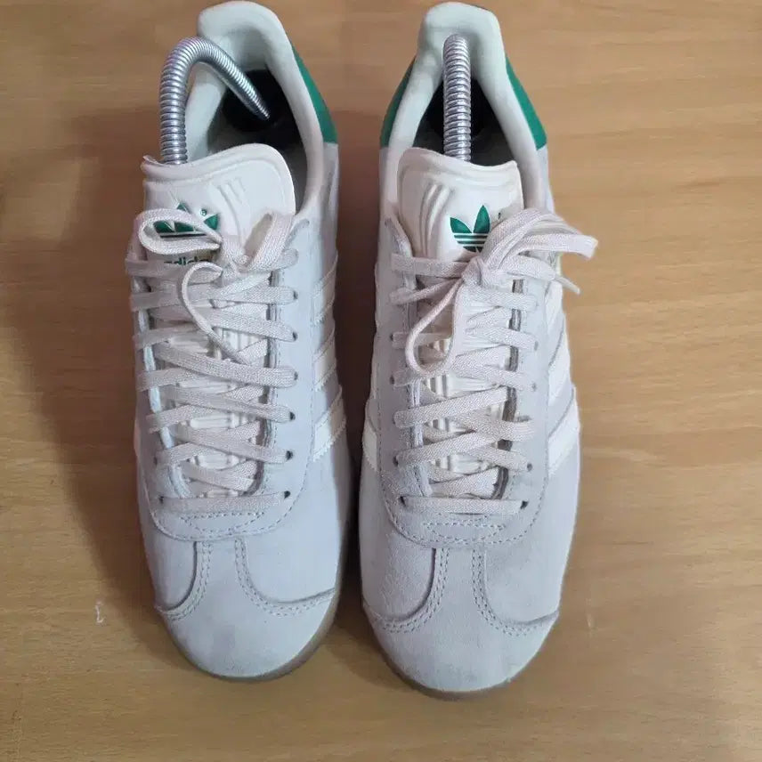 [BUNJANG] Adidas Gazelle Sneakers Women's Light Beige/Green Size 245 / 아디다스 가젤 스니커즈 여자  라이트베이지/그린 사이즈 245