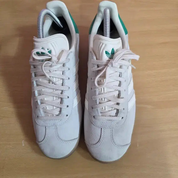 [BUNJANG] Adidas Gazelle Sneakers Women's Light Beige/Green Size 245 / 아디다스 가젤 스니커즈 여자  라이트베이지/그린 사이즈 245