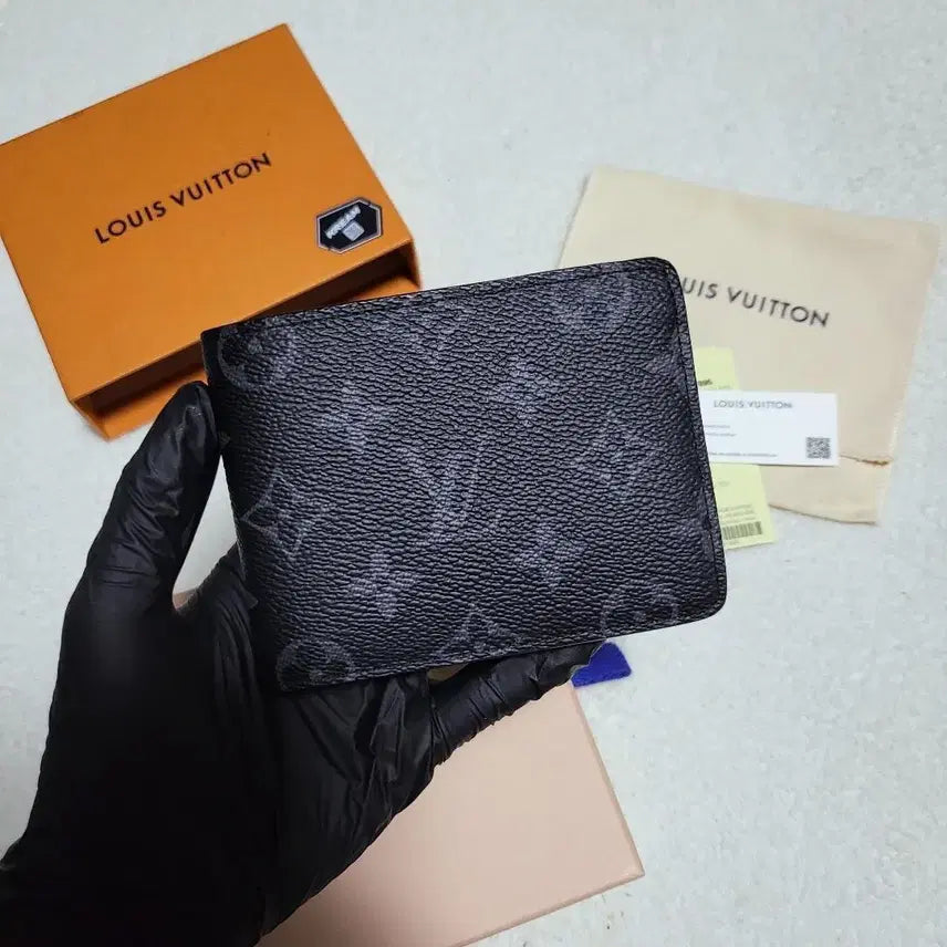 [BUNJANG] Louis Vuitton Eclipse Multiple Wallet / [새상품급/크림판] 루이비통 이클립스 멀티플 반지갑