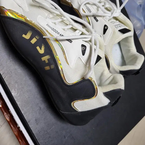 [BUNJANG] DENIMASR White/Black Sneakers (Size 280-285mm) / DENIMASR 화이트/블랙 스니커즈 280~285mm 정도 상태최상