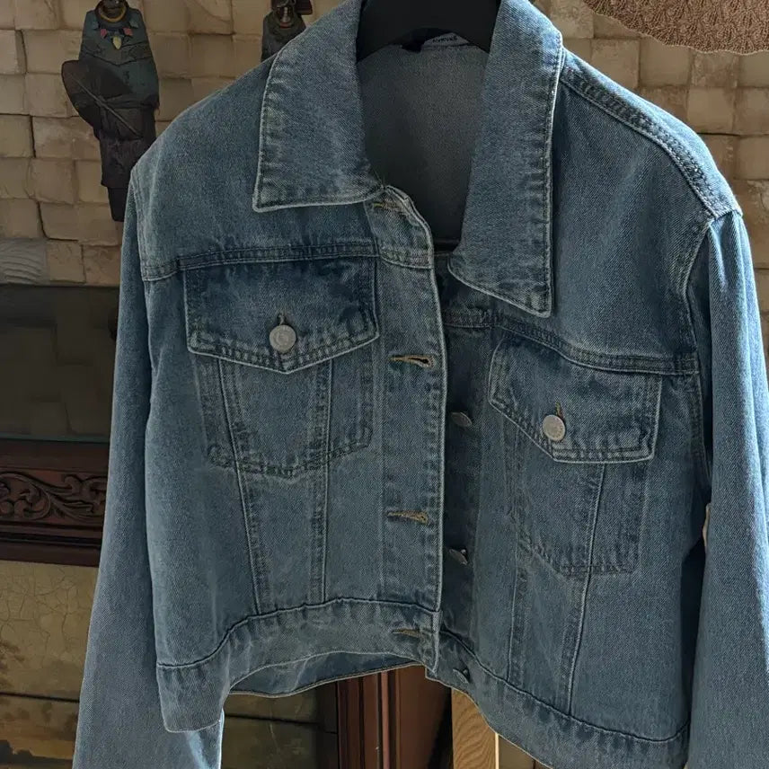 [BUNJANG] Van Ake Light Wash Cropped Denim Jacket / 반에이크 데님 자켓 연청색(새거)