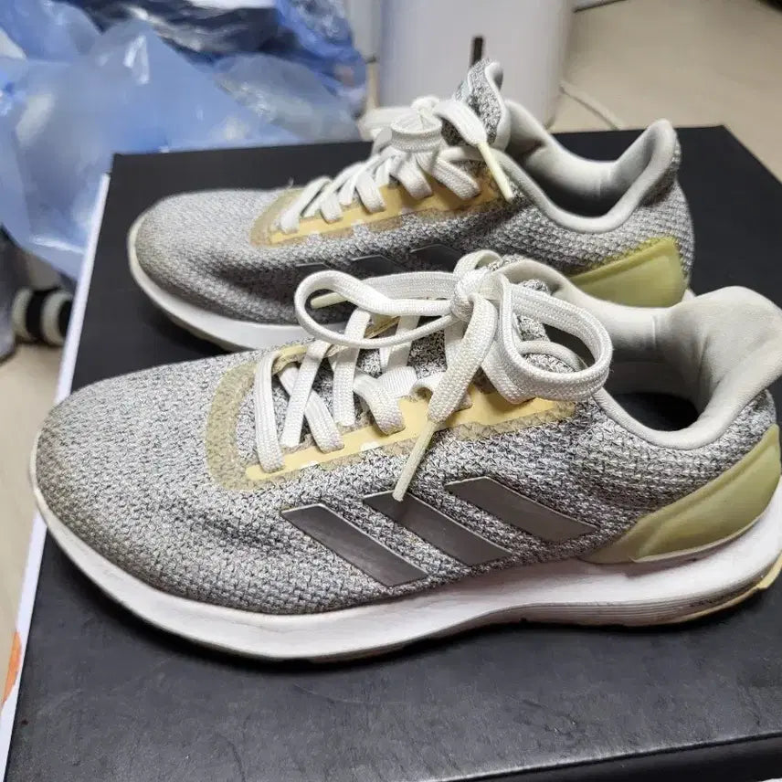 [BUNJANG] Adidas Running Shoes (230mm) / 아디다스 런닝화 230mm 상태매우좋음