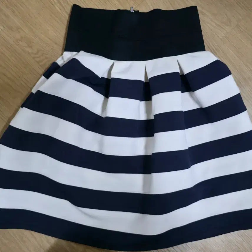 [BUNJANG] Grand Table Skirt / GRAND TABLE 스커트