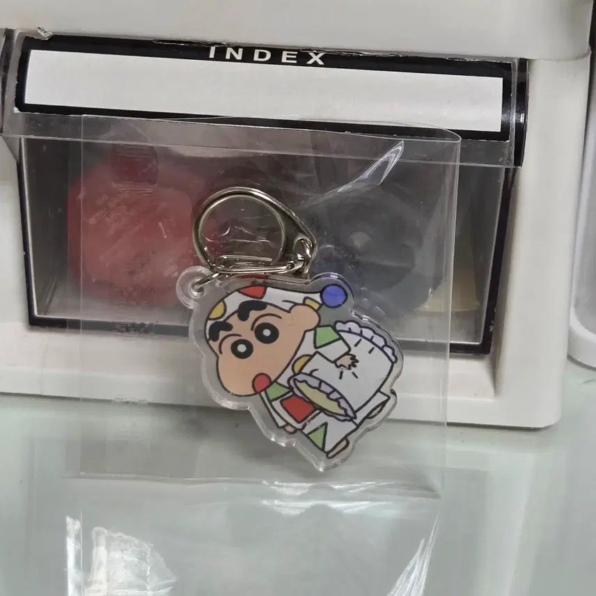 [BUNJANG] Crayon Shin-chan Pajama Acrylic Keyring / 짱구 수면 잠옷 아크릴 키링