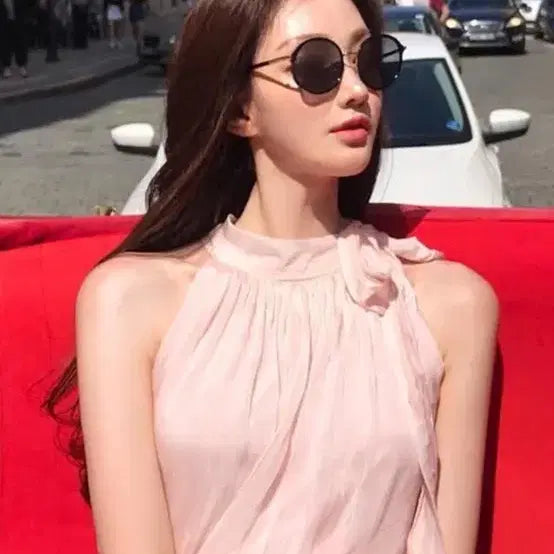 [BUNJANG] La Belle Blanc Pink Halterneck Blouse / 라벨르블랑 핑크 홀터넥 블라우스