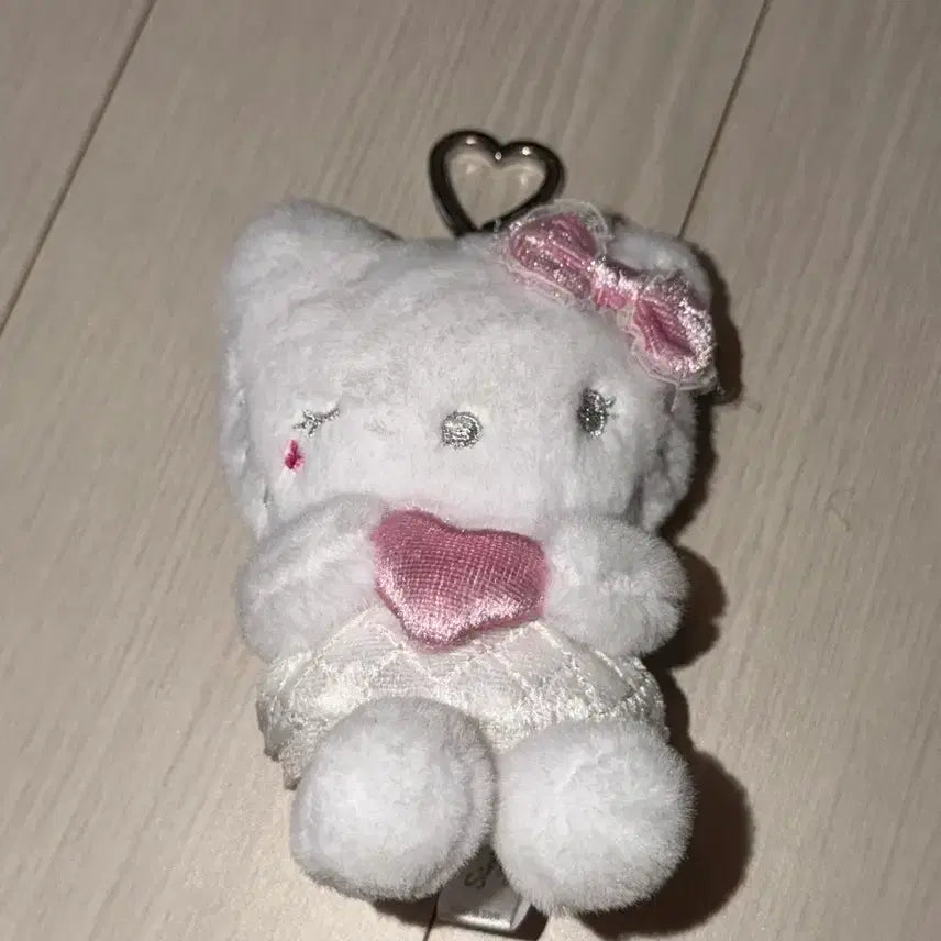 [BUNJANG] Filli Mimi x Hello Kitty Angel Plush Keychain / 올리브영 필리밀리 천사헬로키티 인형 키링