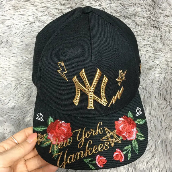 [BUNJANG] MLB New York Yankees Rose Embroidery Hat / MLB 뉴욕양키스 장미 자수 모자
