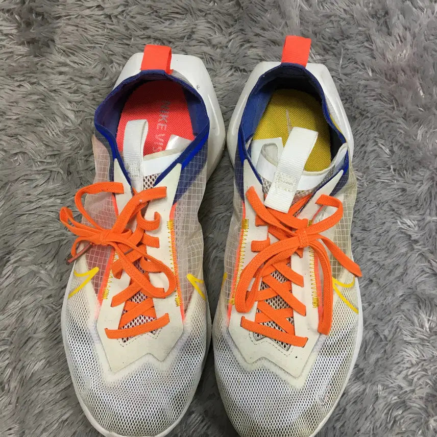 [BUNJANG] Nike Women's Vista Lite Summit White Running Shoes / 나이키 우먼스 비스타 라이트 써밋화이트 러닝화 운동화250