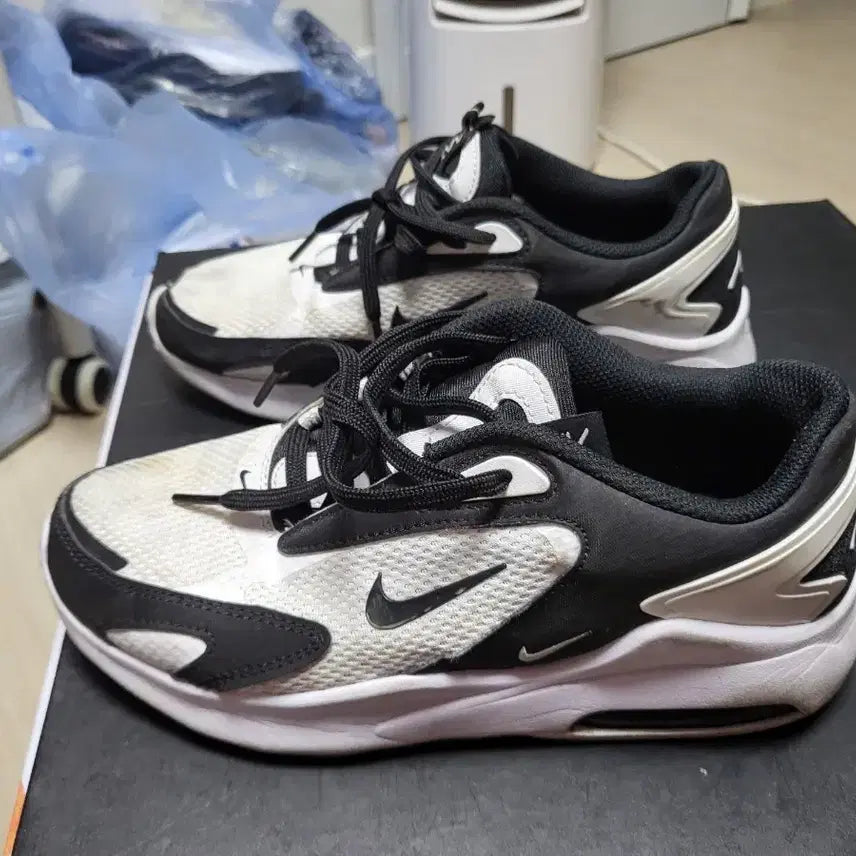 [BUNJANG] Nike Air Max Sneakers - 245mm / 나이키 에어맥스 운동화 245mm 상태좋음