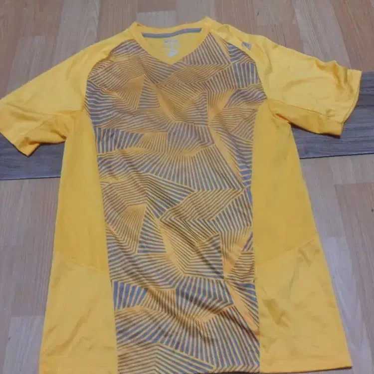 [BUNJANG] Wilson Men's V-Neck T-Shirt / 6천원구제 윌슨 남성 반팔 브이넥 티셔츠 운동복 4