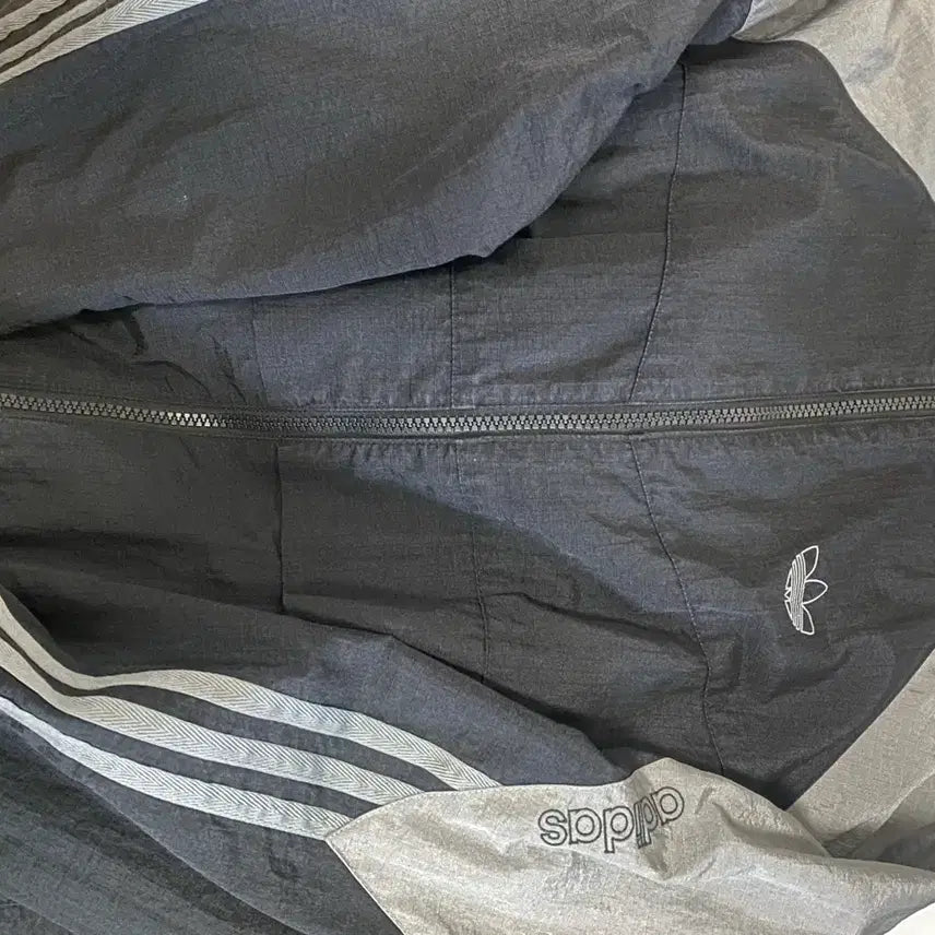 [BUNJANG] Adidas Windbreaker Jacket / 아디다스 바람막이