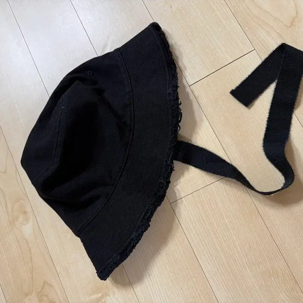 [BUNJANG] Peaceminusone Daisy Bucket Hat / 피마원 데이지 버킷햇
