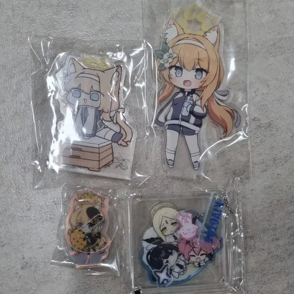 [BUNJANG] Blue Archive Mari Acrylic Stand Bundle Set / 블루아카이브 마리 아크릴스탠드 일괄 팝니다