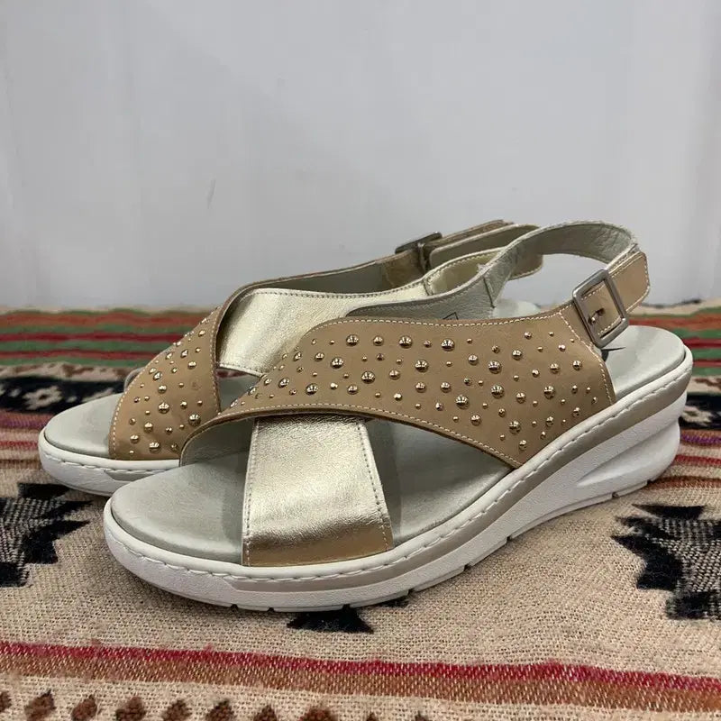[BUNJANG] Bynner Studded Strap Wedge Heel Sandals 37 / 바이네르 스터드 스트랩 웨지힐 샌들 37 X02393
