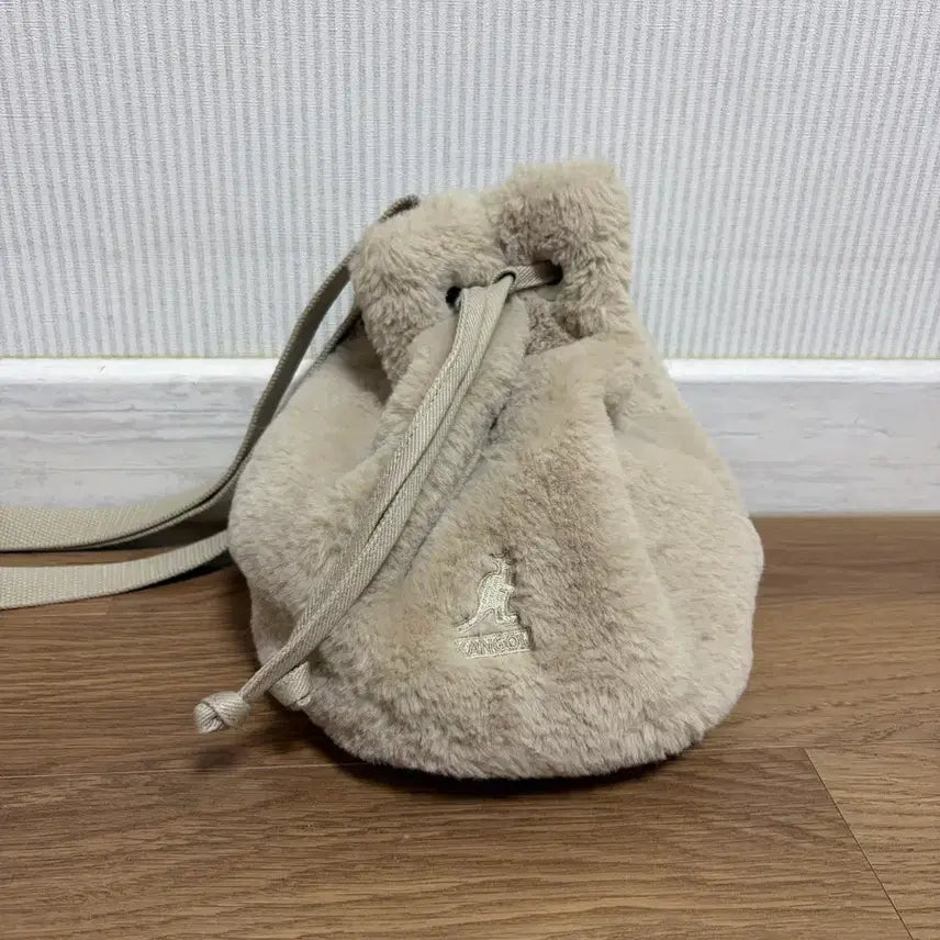 [BUNJANG] Kangol Bucket Bag / 캉골 버킷백