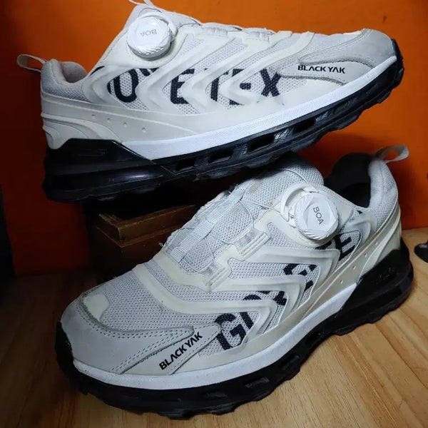 [BUNJANG] Black Yak Surround GORE-TEX BOA Trekking Shoes (Size 250) / 블랙야크 서라운드 고어텍스 보아 트레킹화(사이즈250)