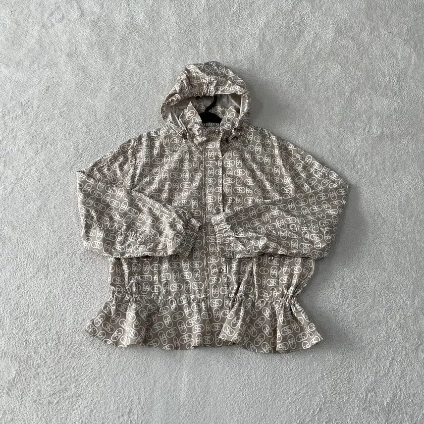 [BUNJANG] Sisley 2025 Spring/Summer Windbreaker Jacket / 100 시슬리 2025 바람막이 자켓