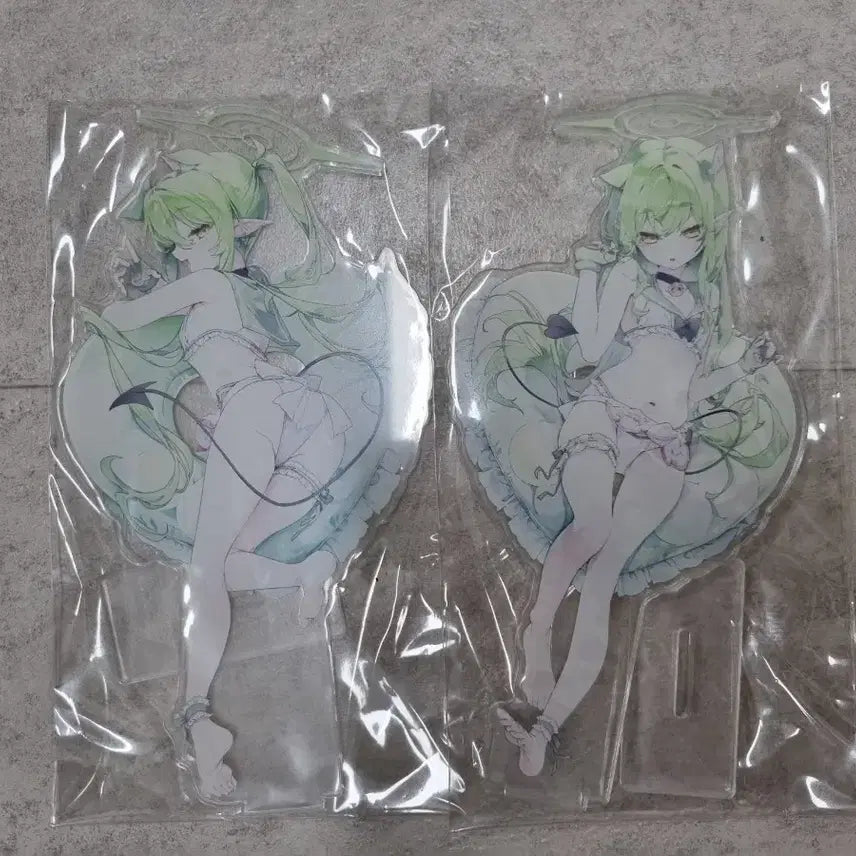 [BUNJANG] Blue Archive Tetsudogaki Nozomi Hikari Unofficial Acrylic Stand / 블루아카이브 철도가키 히카리 노조미 비공식 아크릴스탠드 팝니다