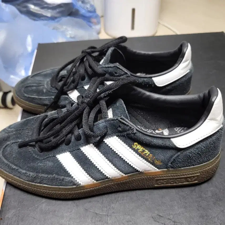[BUNJANG] Adidas Spezial Black Suede Sneakers 235mm / 아디다스 스페지알 블랙 스웨이드 운동화 235mm 상태매우좋음