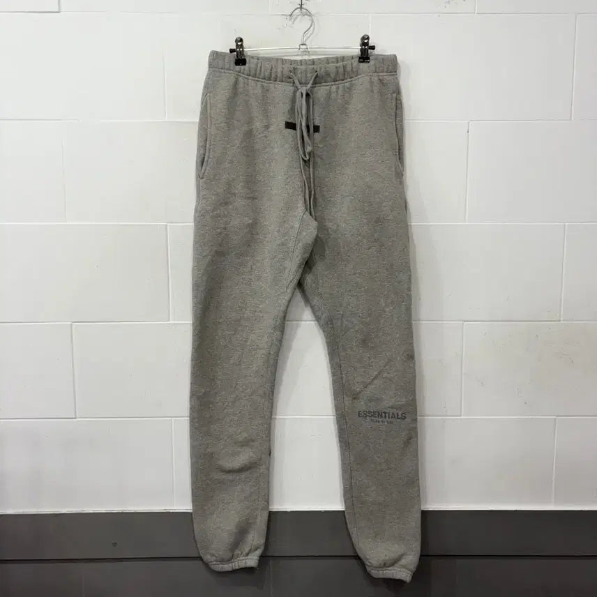 [BUNJANG] Fear of God Essentials Jogger Pants Grey / 피어오브갓 에센셜 조거팬츠 그레이