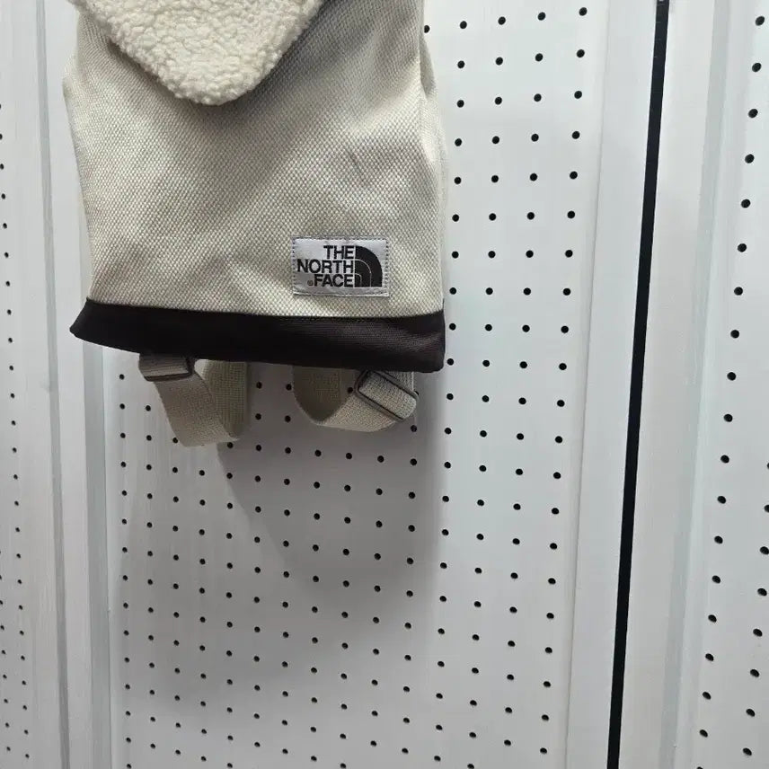 [BUNJANG] The North Face Boa Fleece Backpack Beige / (1732)노스페이스 보아포글이백팩 베이지