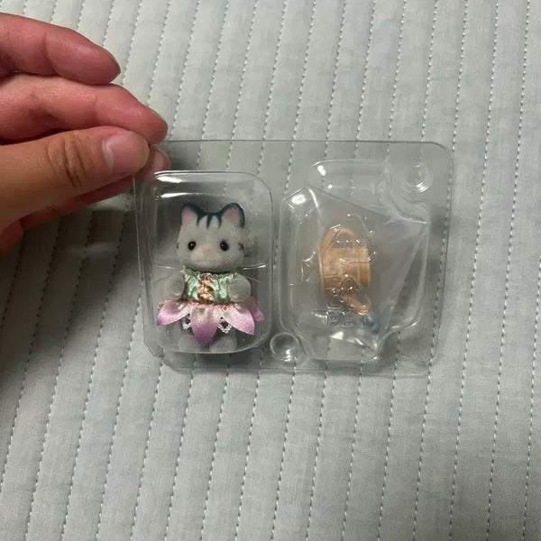 [BUNJANG] Sylvanian Families Flower Garden Blind Bag Cat Sealed / 실바니안 꽃밭 블라인드백 고양이 미개봉
