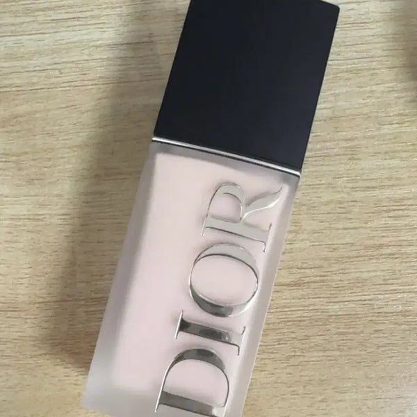 [BUNJANG] Dior Forever Skin Wear Perfection Foundation 00 / 디올 new 포에버 스킨 웨어 퍼펙션 파운데이션 00