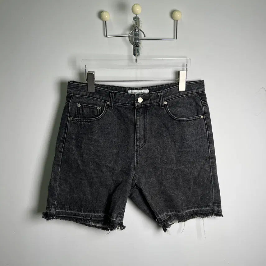 [BUNJANG] Andersson Bell Black Denim Cut-off Shorts / 앤더슨벨 흑청 컷오프 데님 반바지 L