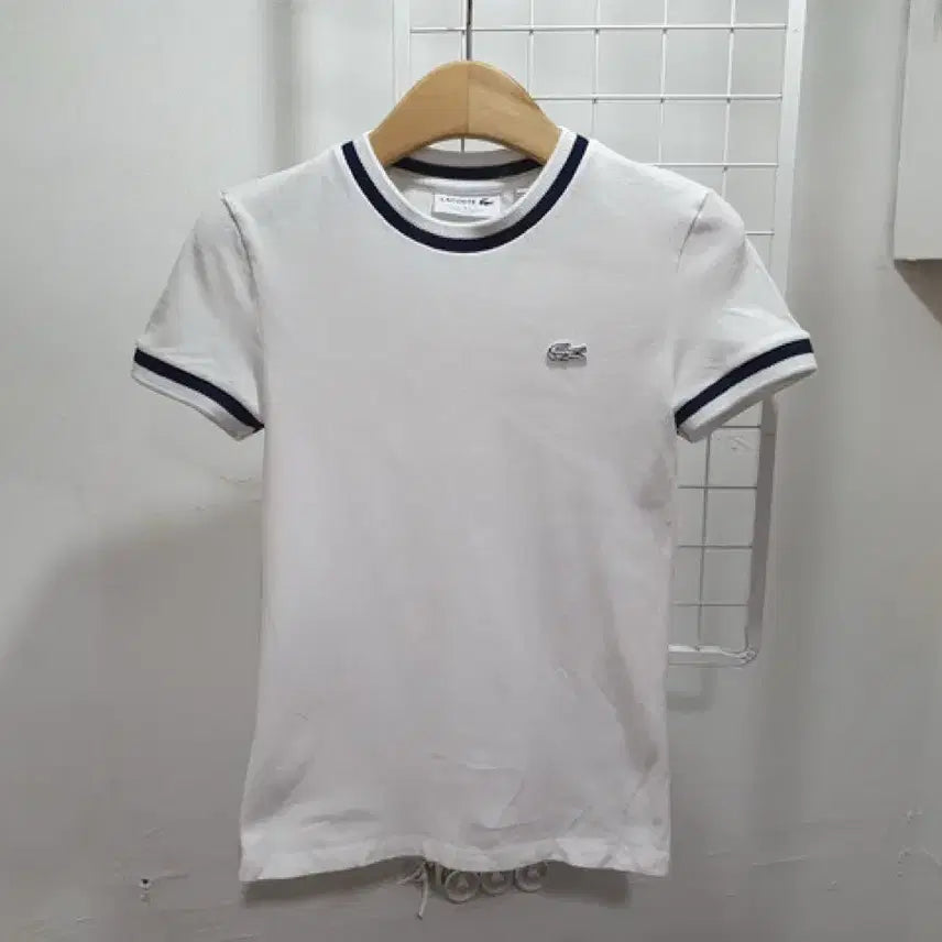 [BUNJANG] Lacoste Women's Short Sleeve T-Shirt Size S (55) / 라코스테 반팔 (WOMAN S-55)#1015