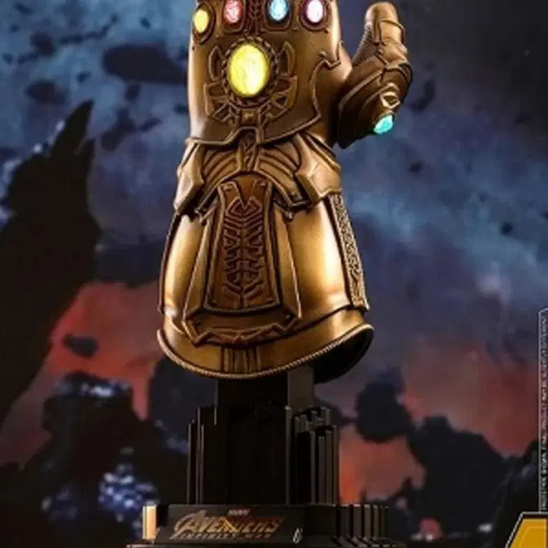 [BUNJANG] Hot Toys Infinity Gauntlet (Original, Sealed) / 정품 미개봉 핫토이 인피니티건틀렛