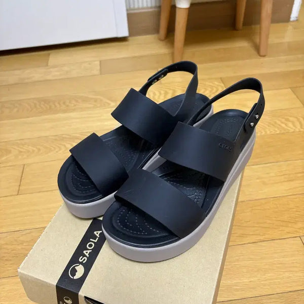 [BUNJANG] Crocs W7 (235mm) Sandals / 크록스 w7 235