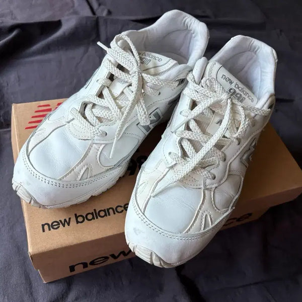 [BUNJANG] New Balance 991 Leather White Sneakers / 뉴발란스 991 레더 화이트 245