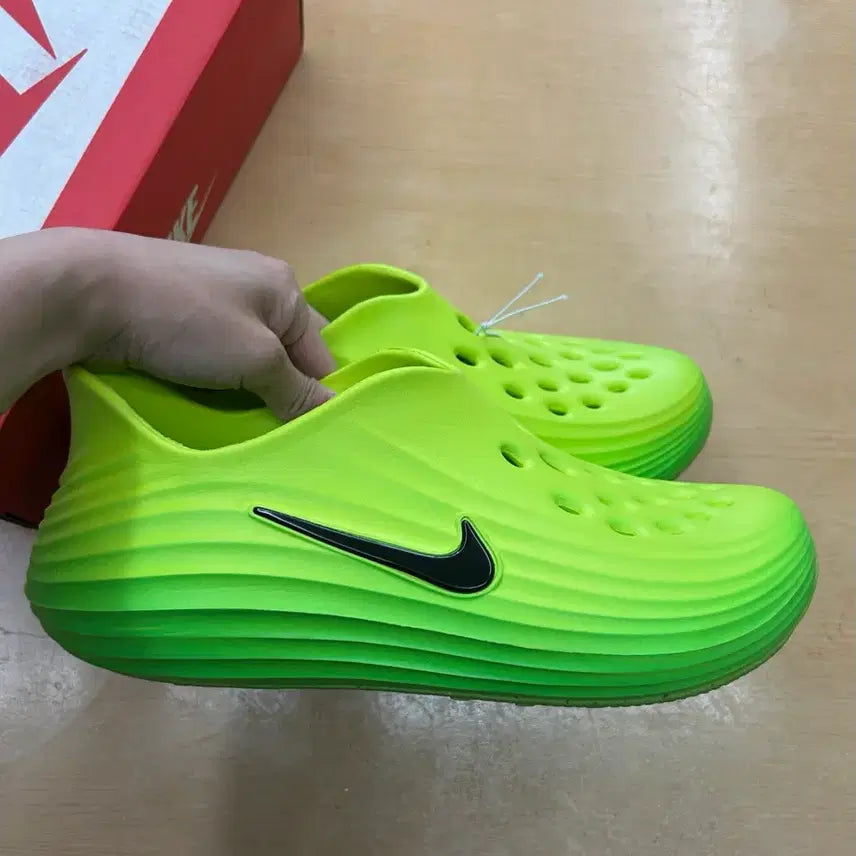 [BUNJANG] Nike React X Rejuvenate 'Green Strike Volt' Sneakers 265 / 나이키 리액트X 리주버네이트 그린 스트라이크 볼트 새상품 265