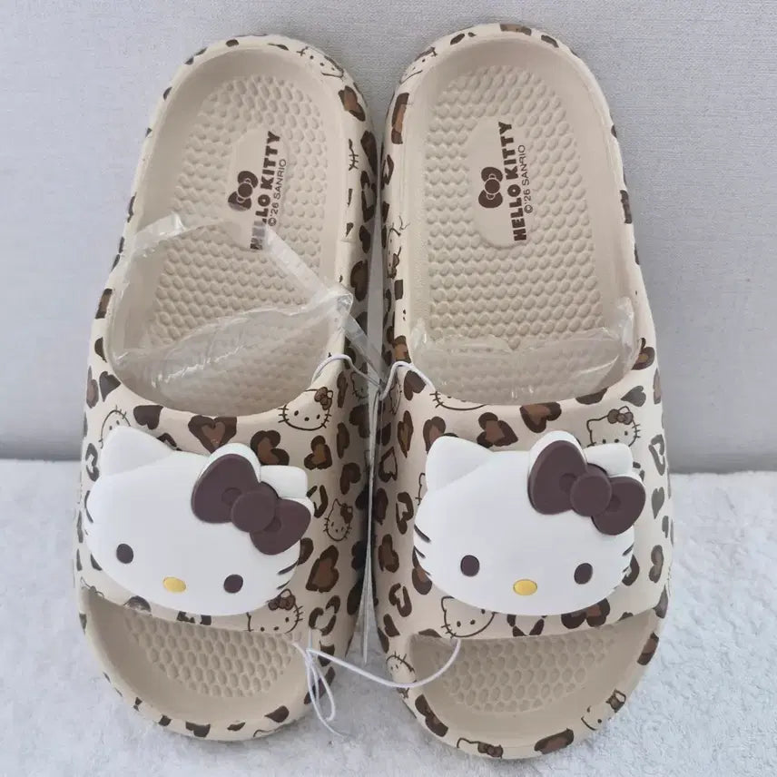 [BUNJANG] Hello Kitty Leopard Slippers (240mm) / 새상품 헬로키티 레오파드 슬리퍼 240mm