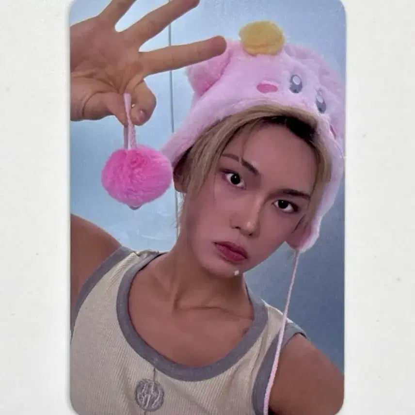 [BUNJANG] XLOV Hyun Photocard / XLOV 엑스러브 HYUN 현 포토카드 포카 미공포 pobs