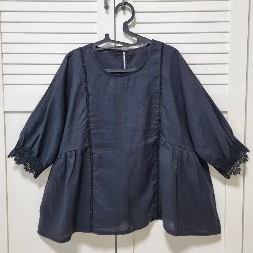 [BUNJANG] Linen 100% 7-Sleeve Blouse - Black, One Size / (새옷)린넨100 7부소매블라우스. 프리사이즈. 블랙