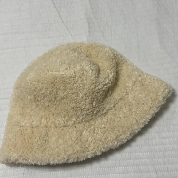 [BUNJANG] Amento Curly Bucket Hat Ivory / (거의 새상품) 아모멘토 컬리 버킷햇 아이보리 판매합니다.