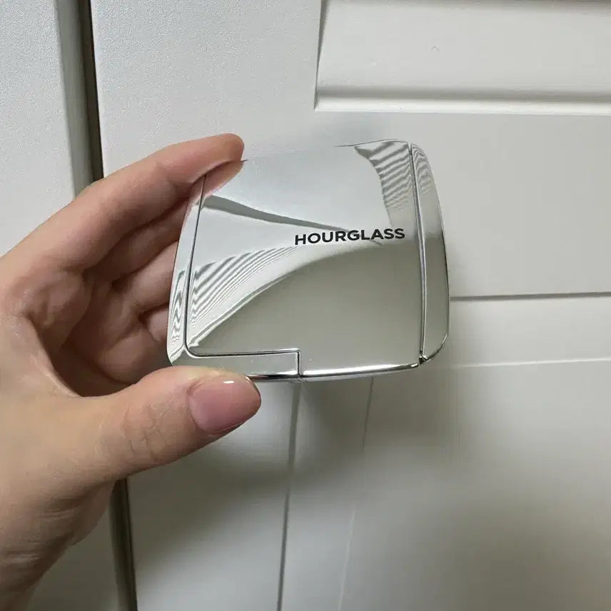 [BUNJANG] Hourglass Ambient Strobe Lighting Powder - Incandescent / 아워글래스 앰비언트 하이라이터 인캔디센트