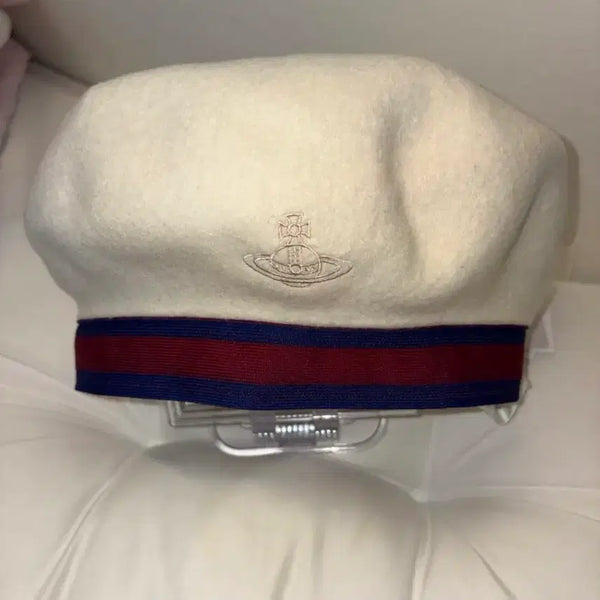 [BUNJANG] Vivienne Westwood Wool Beret Hat White / 비비안웨스트우드 울 베레모 (빵모자) 화이트
