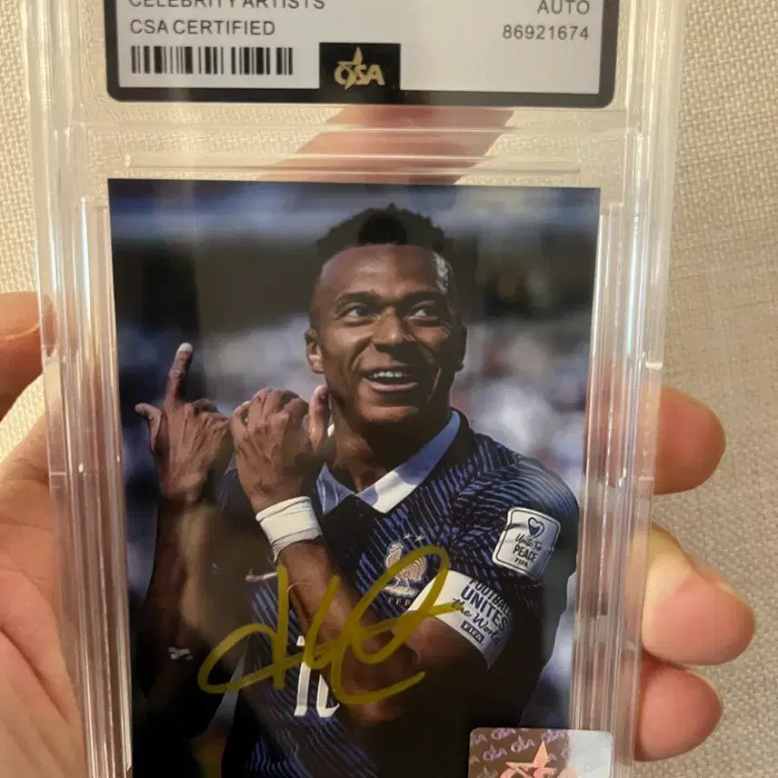 [BUNJANG] Kylian Mbappé Autographed Photocard with CSA Certified Case / 킬리안 음바페 친필싸인 포토카드 | CSA 인증 케이스 포함 | 소장용 최상급