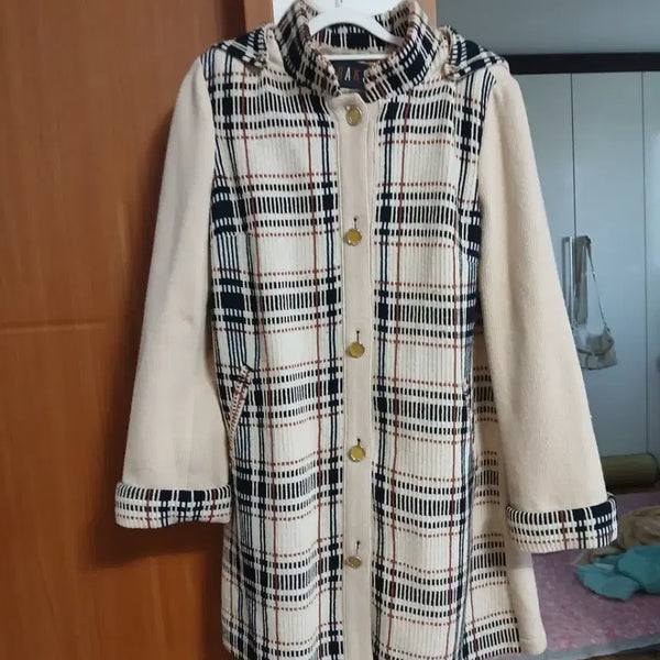 [BUNJANG] DAKS Women's Checked Color Block Hooded Coat / DAKS 체크 배색 여성후드 코트