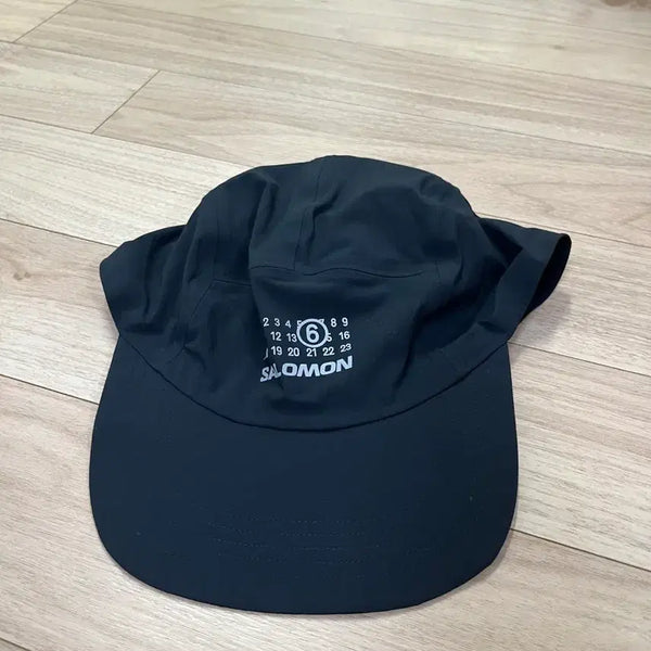 [BUNJANG] Salomon x Maison Margiela MM6 Cap Hat / 살로몬 X 메종 마르지엘라 mm6 캡 모자