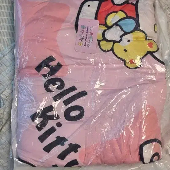 [BUNJANG] Sanrio Hello Kitty Summer Blanket Pink / 산리오 헬로키티 여름 이불 핑크