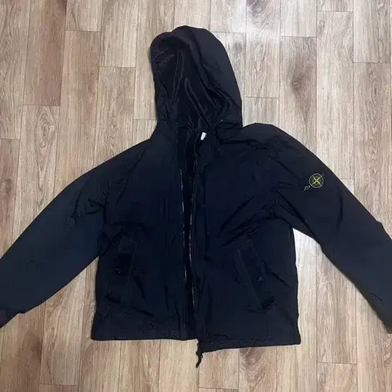 [BUNJANG] Stone Island Nylon Metal Hooded Jacket XL / 스톤아일랜드 나일론 메탈 후드 자켓 xl