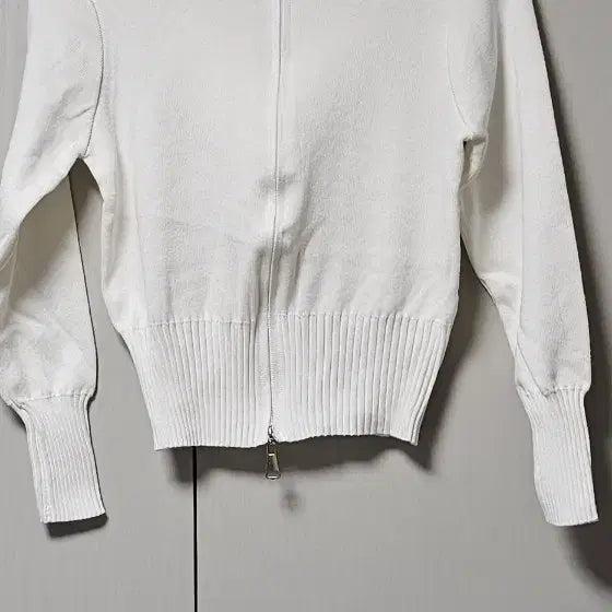 [BUNJANG] White Two-Way Zip-Up Knit / 화이트 집업 니트