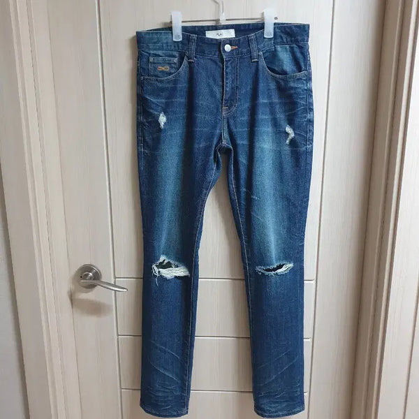 [BUNJANG] PLÁC jeans (31-32) Distressed Vintage Jeans / 플랙진 (31~32) 한국정품 (찟청) 빈티지