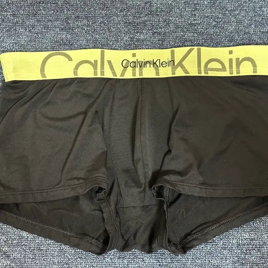 [BUNJANG] Calvin Klein Men's Trunks Underwear / 캘빈클라인 남자 삼각 속옷 판매/드로즈/남자팬티/바디프로필