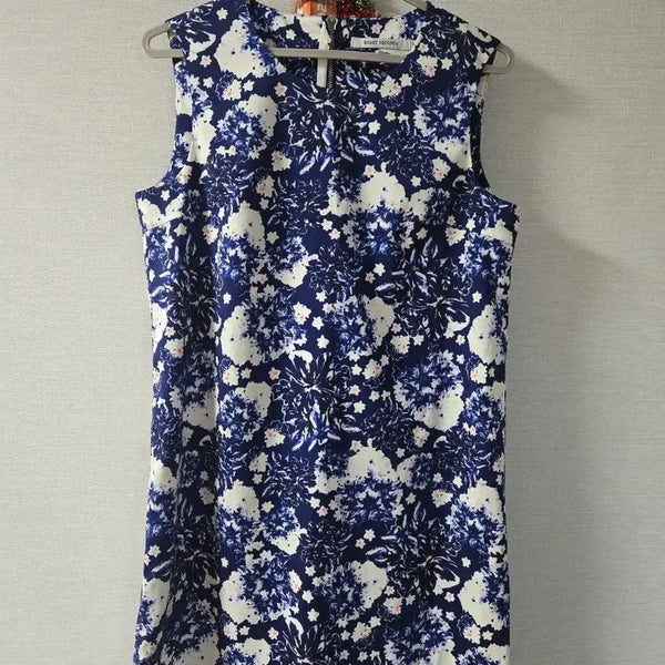 [BUNJANG] 8seconds Sleeveless Floral Mini Dress / 에잇세컨즈 나시원피스