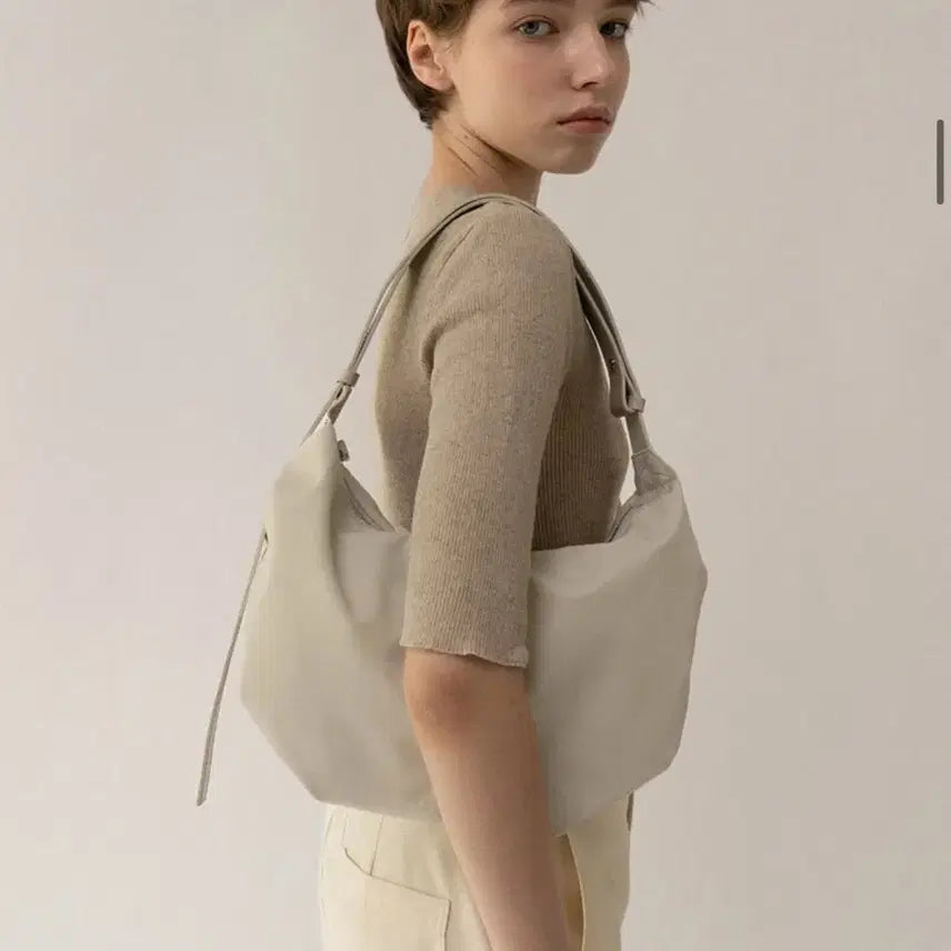 [BUNJANG] Nothing Written HY Nylon Shoulder Bag Salt / 낫띵리튼 HY 나일론 숄더백 솔트
