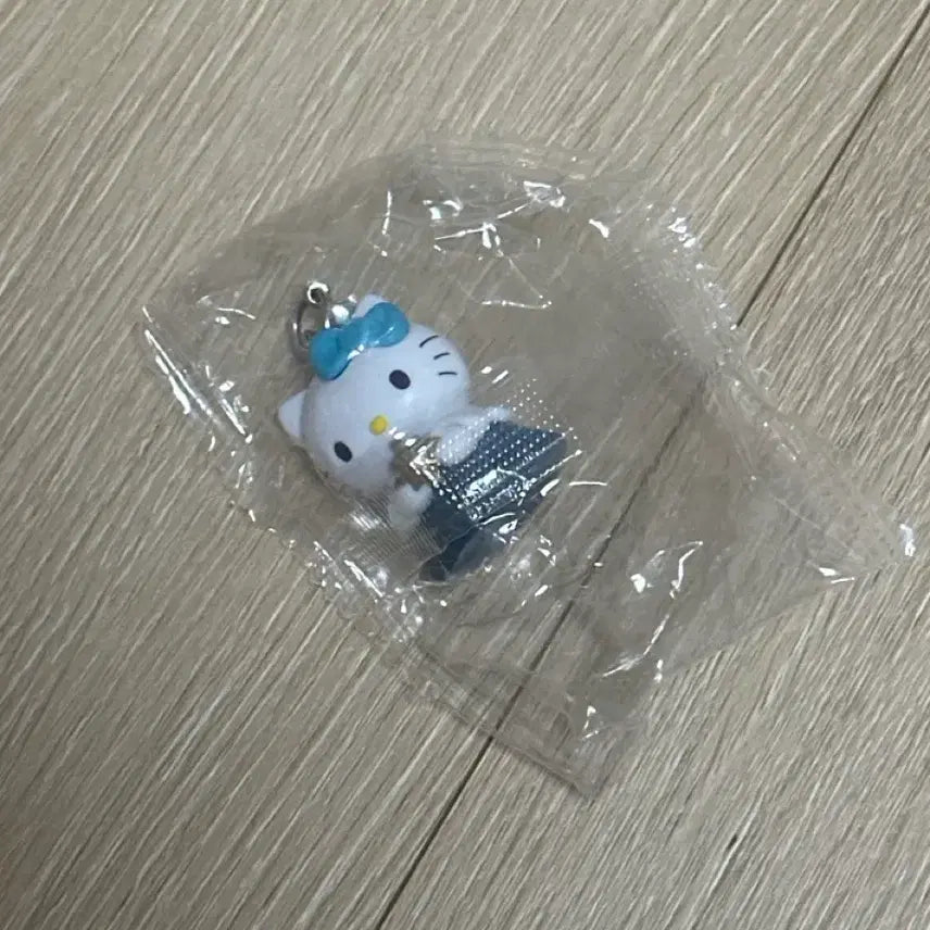[BUNJANG] Starlight Angel Hello Kitty Figurine Keychain / 별빛천사 헬로키티 피큐어
